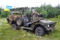 Українські волонтери почали збирати штурмові автомобілі для підрозділів спецпризначення