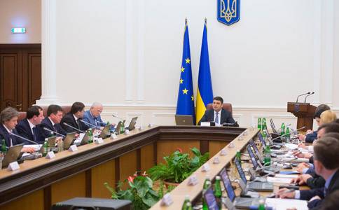Кабінет Міністрів України підвищив розмір щорічної грошової допомоги до 5 травня учасникам війни та деяким іншим категоріям осіб