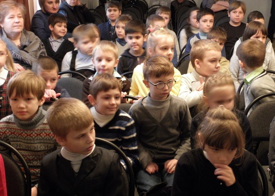 Співробітники ГУР МО України на День Святого Миколая відвідали дітей з особливими потребами