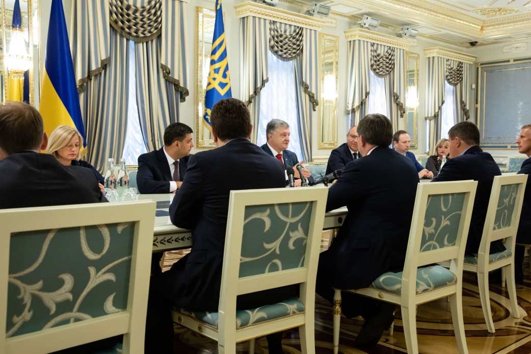 Президент України закликав Верховну Раду підтримати законопроект про зміни щодо вітання у ЗС України “Слава Україні!”
