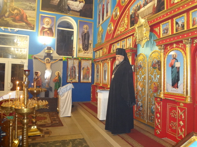 Архієпископ Вінницький і Брацлавський Михаїл нагородив волонтерів церковними відзнаками