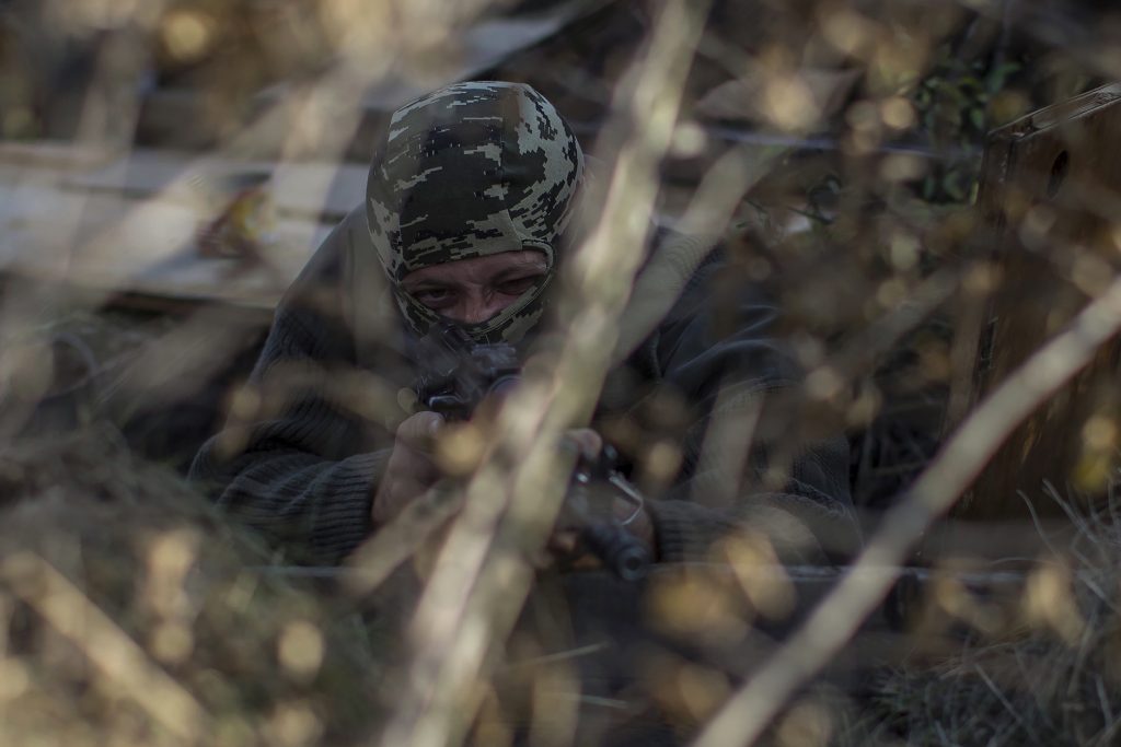 Військові розвідники зайняли частину “сірої зони” біля Донецька