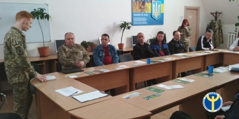 Військові розвідники беруть участь у заходах з орієнтації громадян на службу в Збройних Силах України