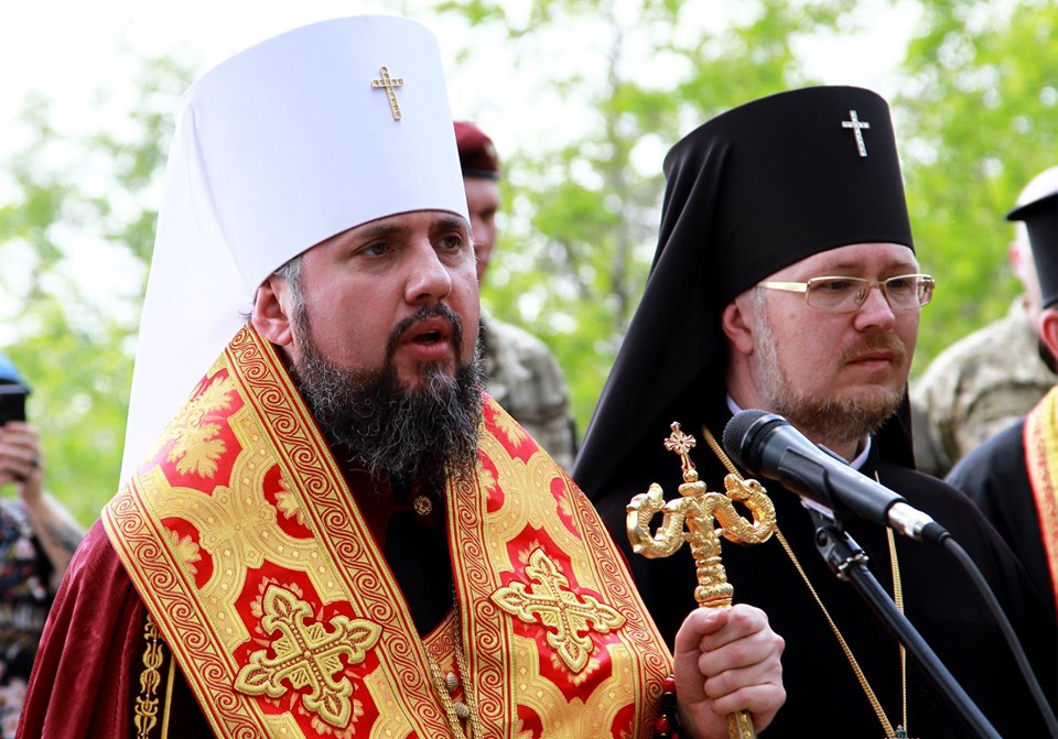 Primate of the Orthodox Church of Ukraine Epifanii Awarded Reconnaissance Man Ruslan Pustovoit