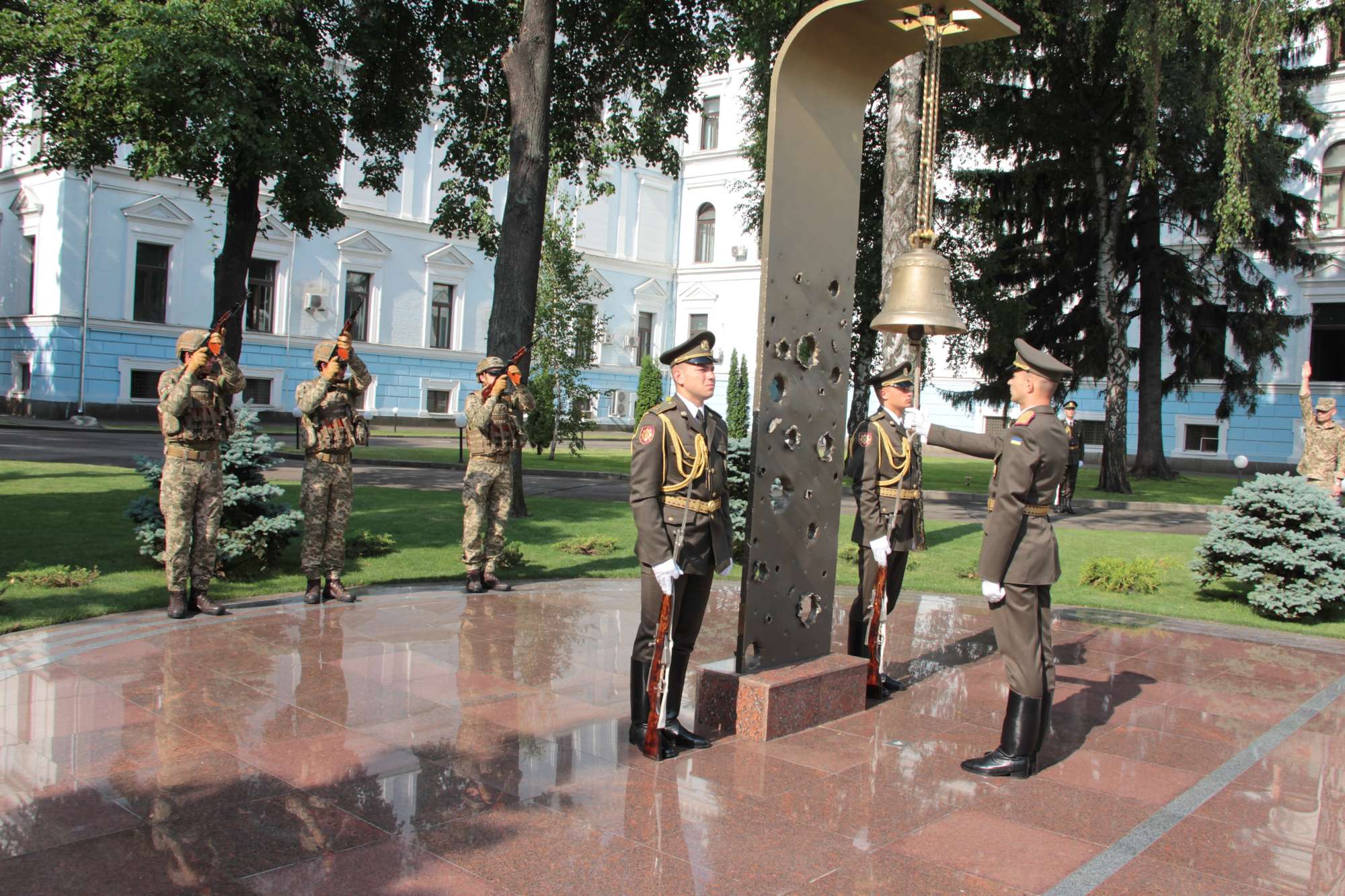 Today, Perished Ukrainian Heroes are Commemorated at the Ministry of Defence of Ukraine
