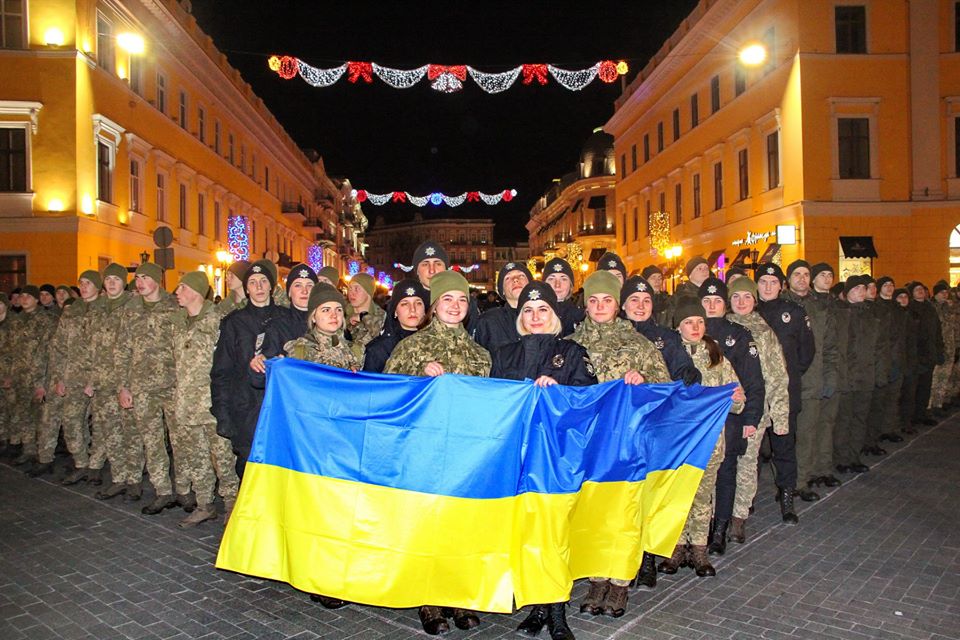 Курсанти-розвідники взяли участь у створенні символічного “Серця єднання України”