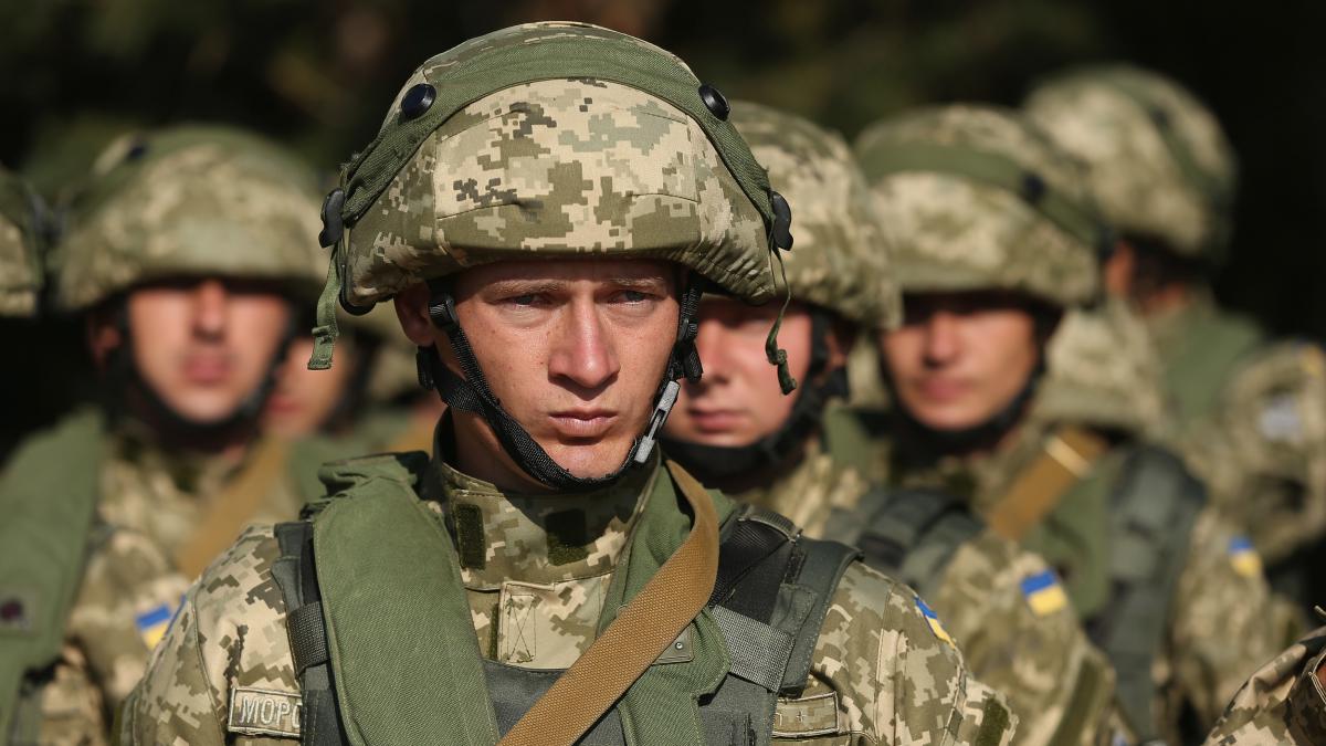 Парламентарі проголосували за пришвидшення реформ у війську