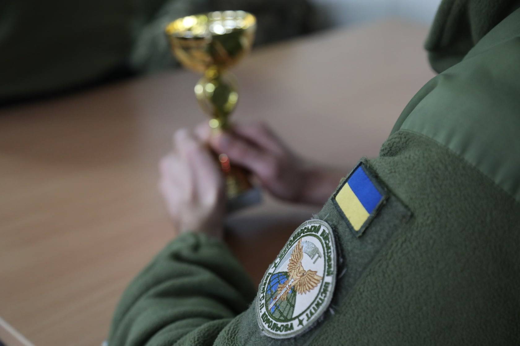 Команда майбутніх офіцерів радіоелектронної розвідки перемогла у конкурсі на кращий екіпаж БпАК ЗС України