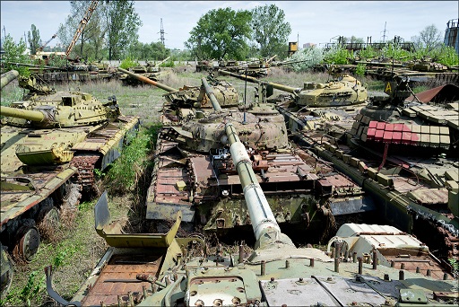 «Розконсервована» російська військова техніка повністю розкрадена, командир танкового полку – застрелився