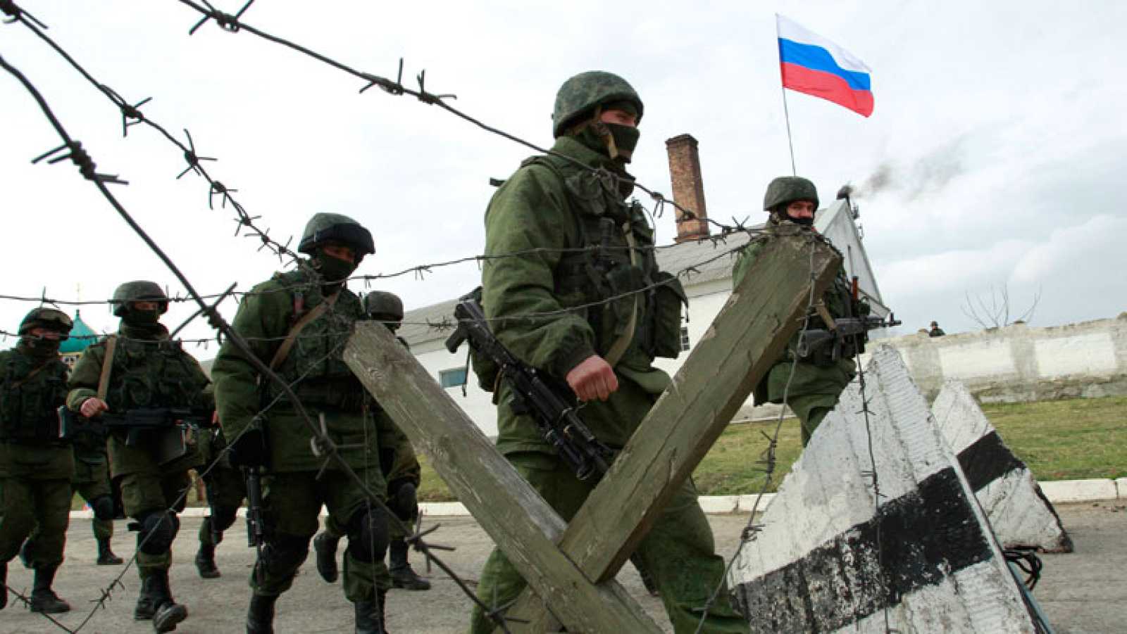 росіяни будують оборонні смуги на підступах до Криму