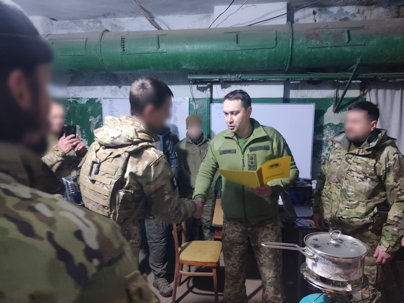 Начальник ГУР МО України відвідав передові позиції українських Сил оборони в Бахмуті