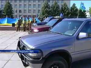 Фермери та підприємці Кіровоградщини придбали позашляховики для окремого полку спеціального призначення 